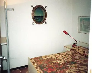 23 Portofino Est *