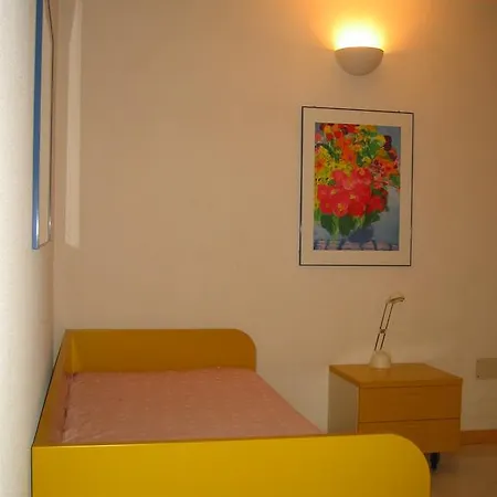 23 Portofino Est